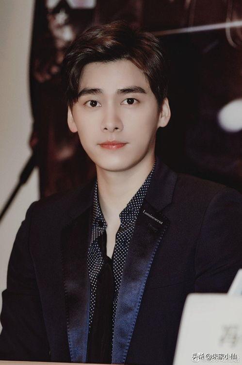 娱乐吃瓜君李易峰,娱乐吃瓜界的风云人物  第3张